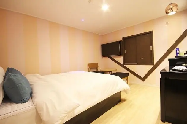 Oda (Standard room-Parking available (driv)