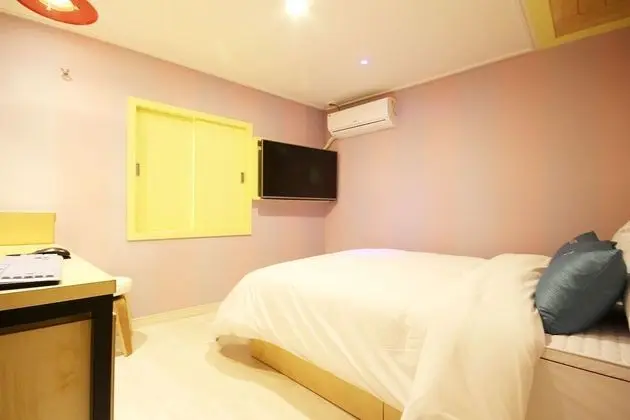 Oda (Standard room-Parking available (driv)