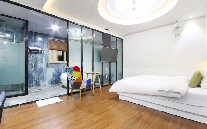 Oda (Semi-Special Room)