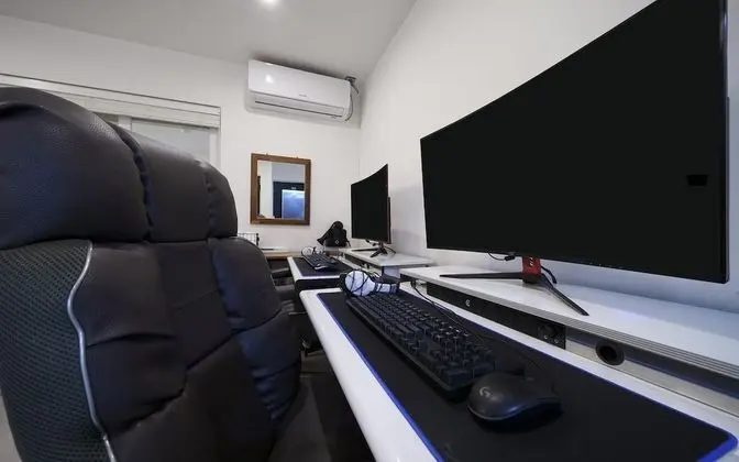 Oda (Couple PC Room - Breakfast Included ()