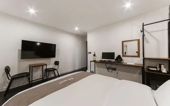 Oda (Standard - Breakfast Included (Double)