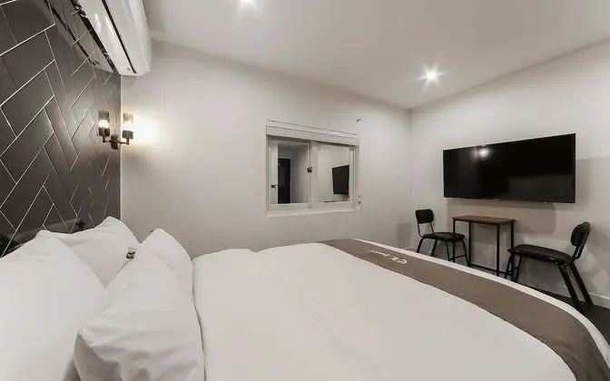 Oda (Standard - Breakfast Included (Double)