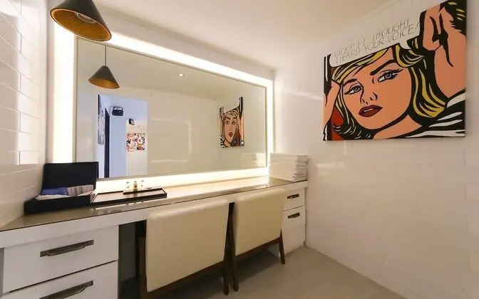 Oda (Penthouse Rooftop Barbecue (Netflix a)