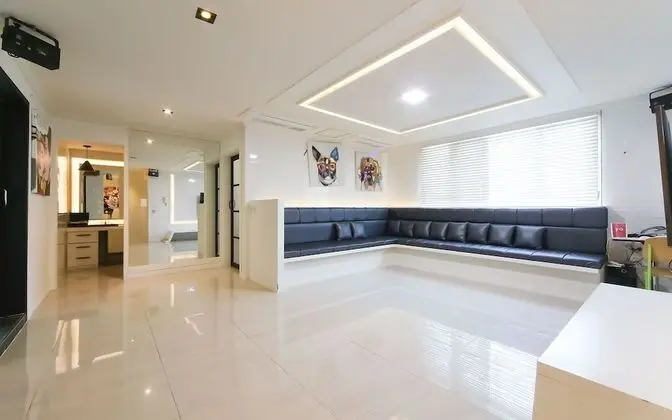 Oda (Penthouse Rooftop Barbecue (Netflix a)