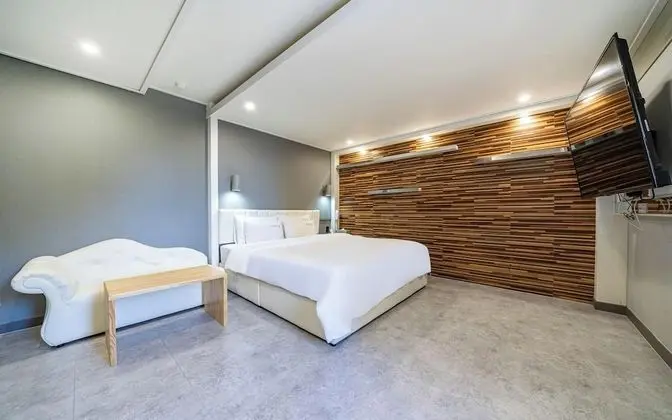 Oda (Semi-suite Room-River View)