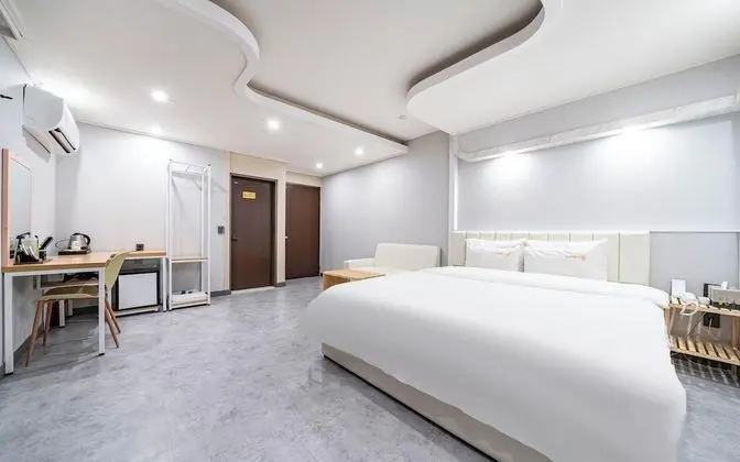 Oda (Semi-suite Room-River View)