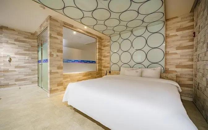 Oda (General room (latex bed))