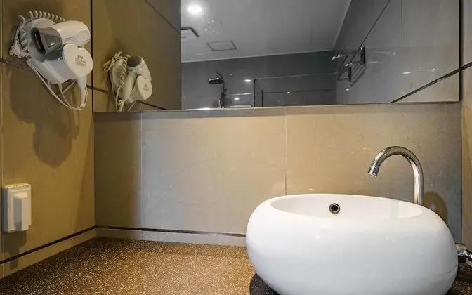 Oda (General room (latex bed))