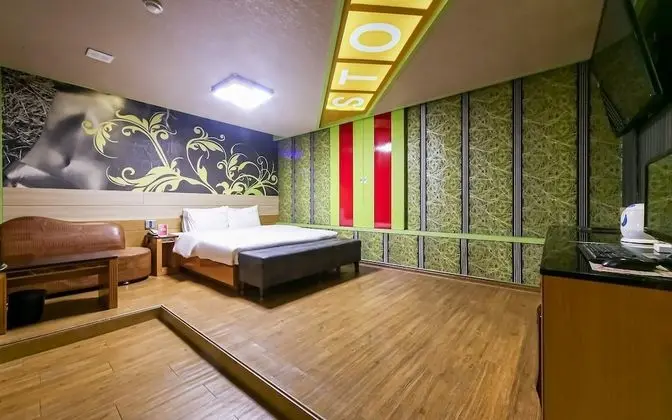 Oda (Special Room)