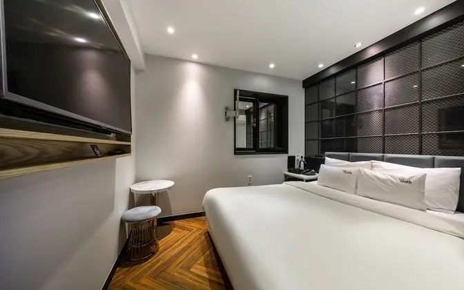 Oda (Standard (Latest Movie))