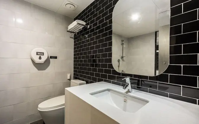 Oda (Standard (Latest Movie))