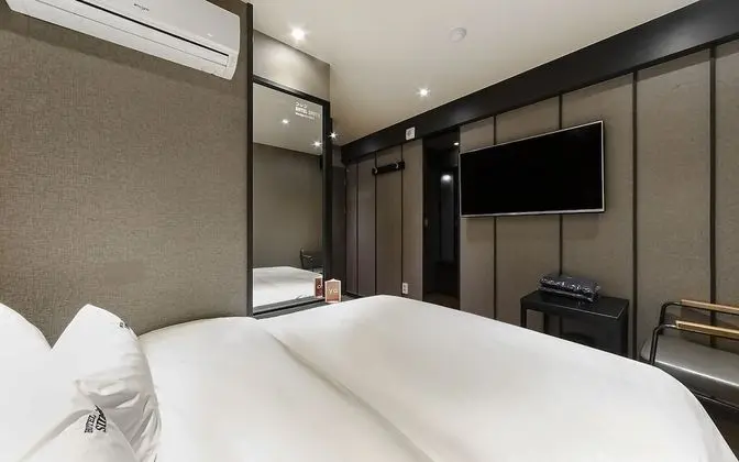 Oda (Standard (Latest Movie))