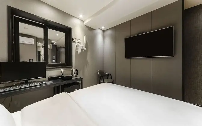 Oda (Standard (Latest Movie))