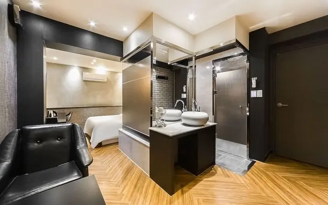 Oda (VIP (latest movie spa))