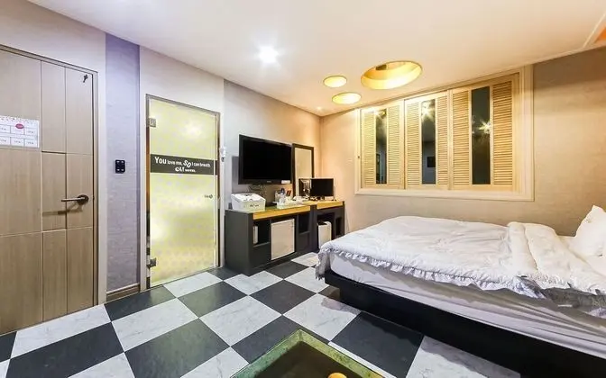 Oda (Standard room (Netflix viewing availa)