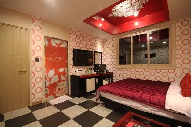 Oda (Standard room (Netflix viewing availa)