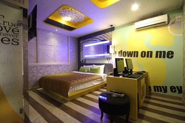 Oda (Suite room (Netflix viewing available)