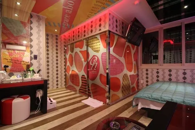 Oda (Suite room (Netflix viewing available)