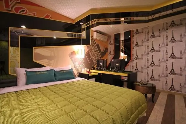 Oda (Suite room (Netflix viewing available)