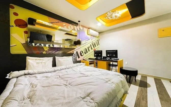 Oda (Suite room (Netflix viewing available)