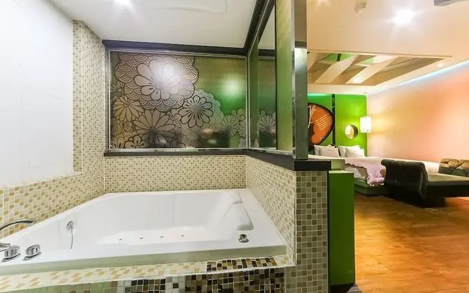 Oda (VIP (Netflix viewing available))