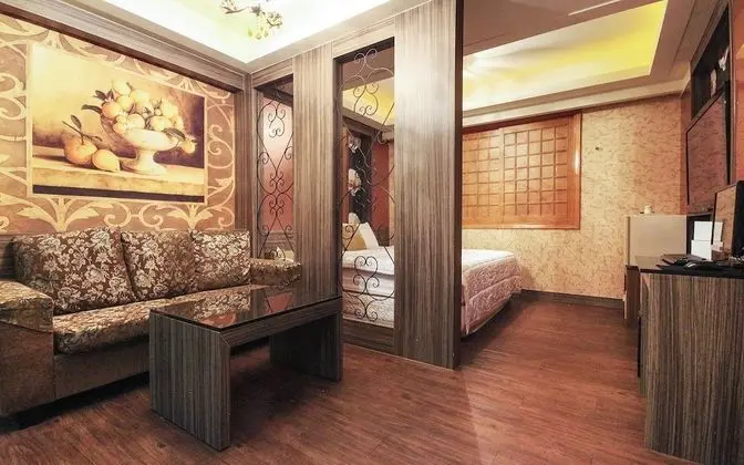 Oda (Suite room (VOD viewing available/lar)
