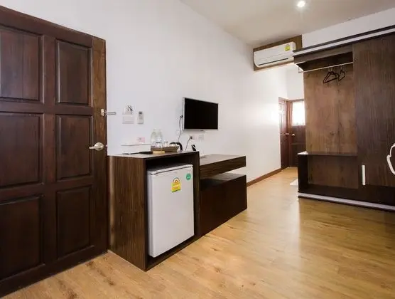 Deluxe Room with Balcony