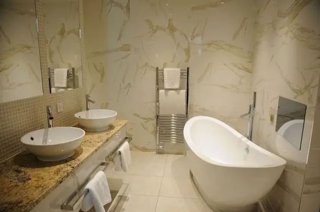Junior Suite- Argyll