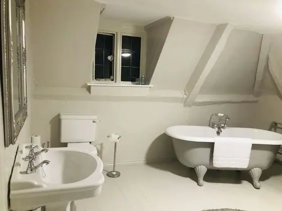 Design Ev, Özel Banyo (BUSCOT MANOR LUXURY HOUSE)
