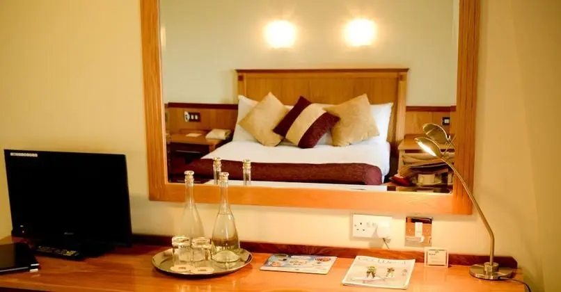 Standard Tek Büyük Yataklı Oda