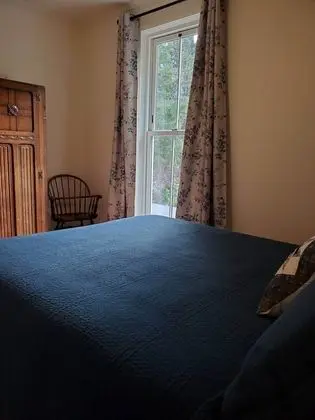 Room 2 with Shared Bath