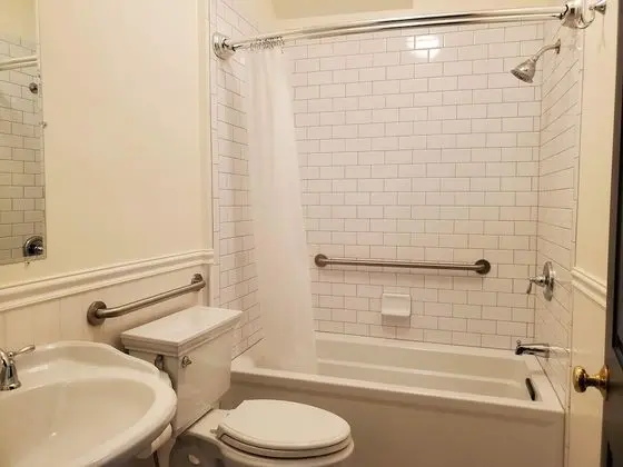 Room 2 with Shared Bath