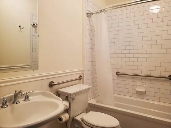 Room 3 with Shared Bath