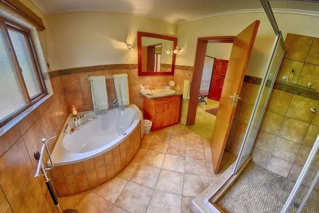 Deluxe Oda (Twin Bedroom Chipo )