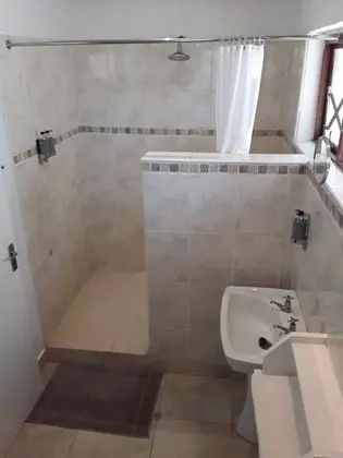 Tek Büyük Yataklı Oda (3 )