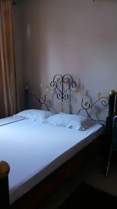 Tek Büyük Yataklı Oda, 1 Çift Kişilik Yatak