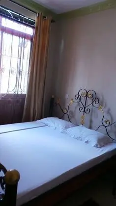 Tek Büyük Yataklı Oda, 1 Çift Kişilik Yatak