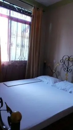 Tek Büyük Yataklı Oda, 1 Çift Kişilik Yatak