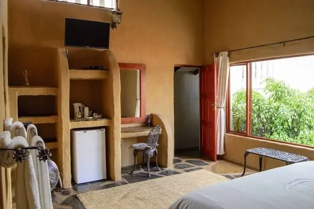 Deluxe Suite, 1 Bedroom, Courtyard view