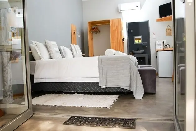 Tek Büyük Yataklı Oda, Bahçe Manzaralı