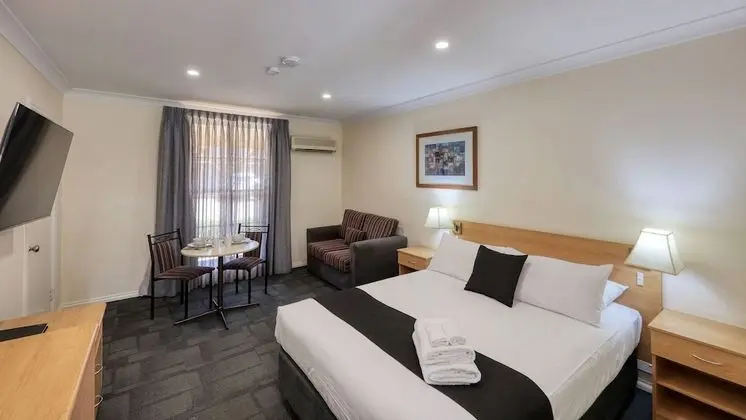 Deluxe Tek Büyük Yataklı Oda