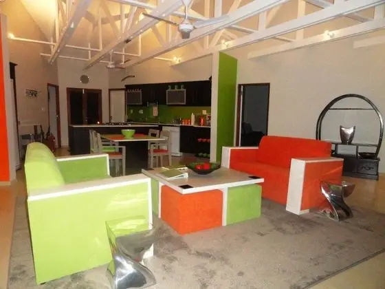 Boutique Green Monkey Orange Sleeps 4