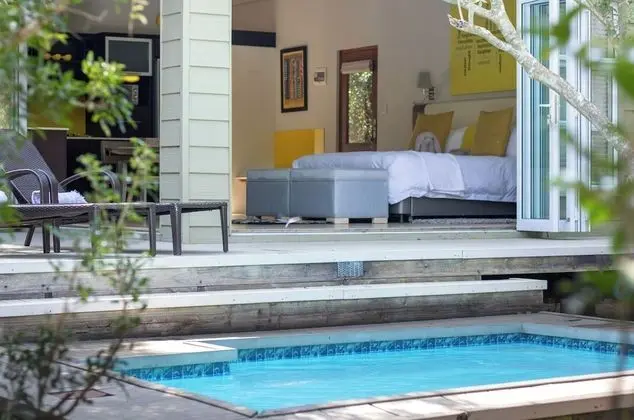 Boutique Yellowwood Sleeps 2