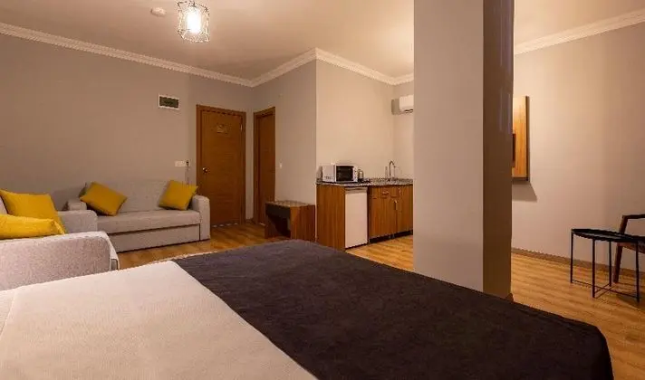 Studio Suite Oda