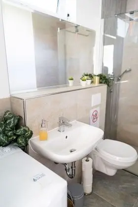 Superior Apart Daire, Bahçe Manzaralı