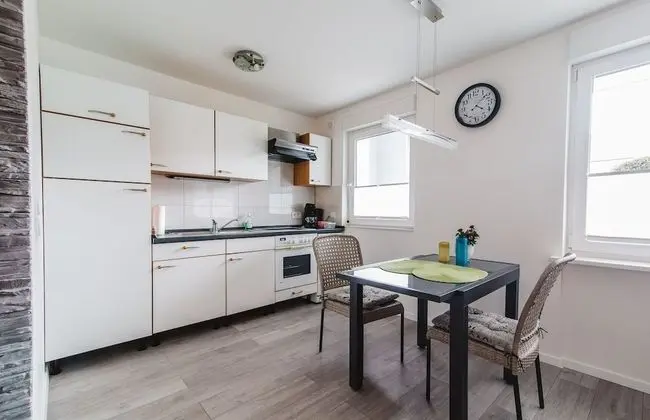 Deluxe Apart Daire, Avlu Manzaralı