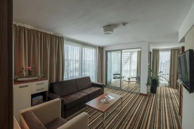 Senior Süit, 1 Yatak Odası, Küvet, Köşe