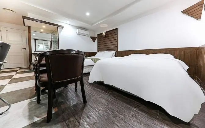 Deluxe İki Ayrı Yataklı Oda