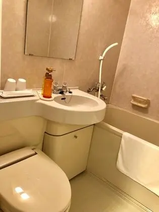 Tek Kişilik Oda, Sigara İçilebilir