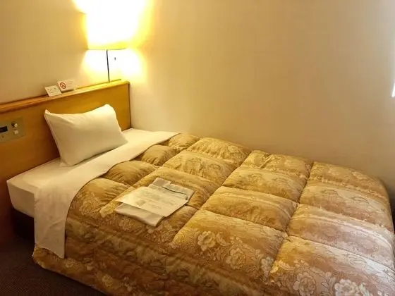 Tek Kişilik Oda, Sigara İçilmez